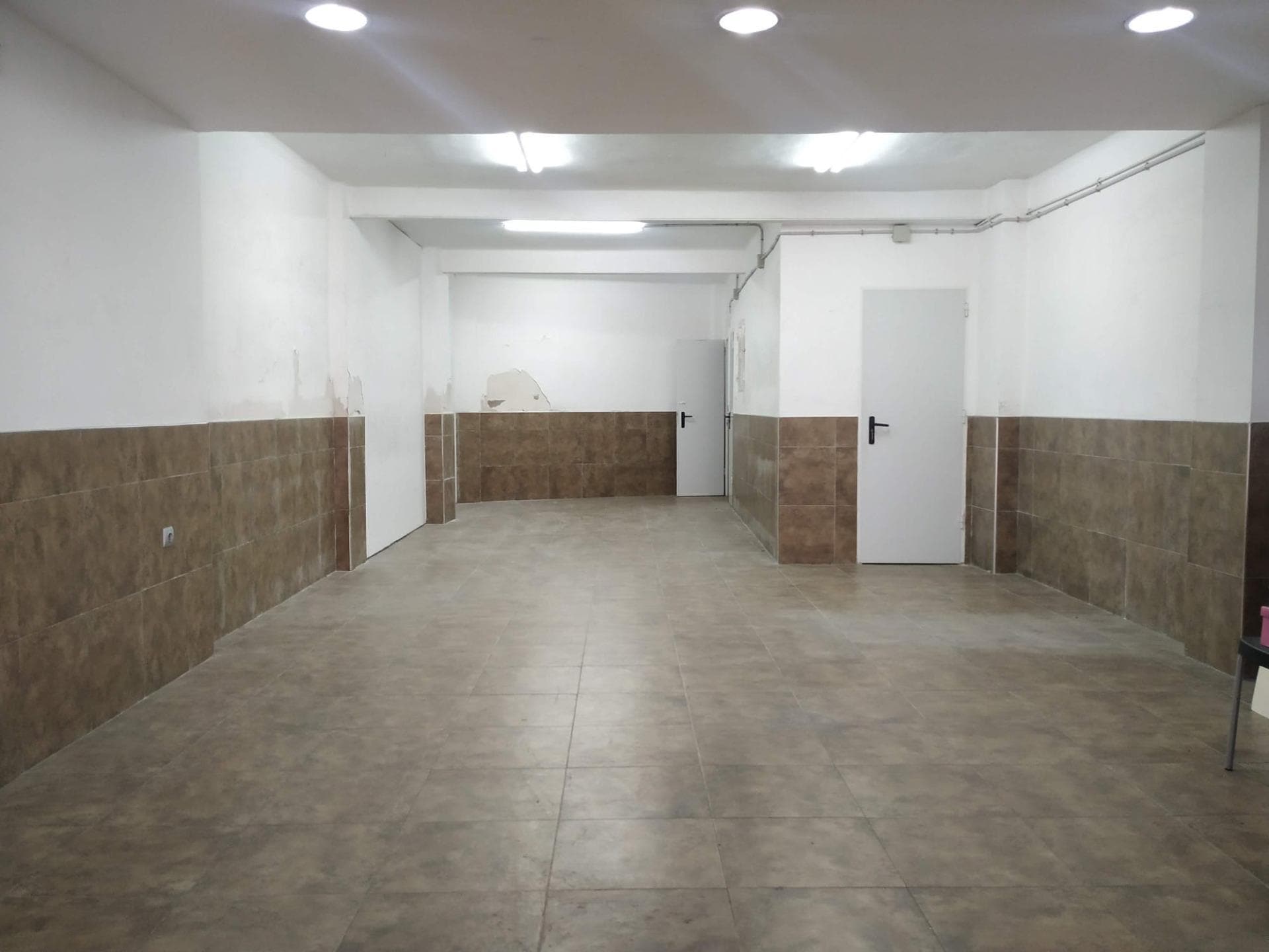 Local en Elche, Alicante en venta Foto del interior- Imagen 1 de 13