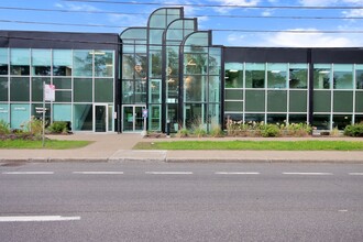 380 Hunt Club Rd, Ottawa, ON en venta Foto del edificio- Imagen 2 de 54