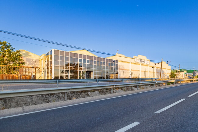 Más detalles de Avenida de Navalcarnero, 118, Griñón - Nave en venta