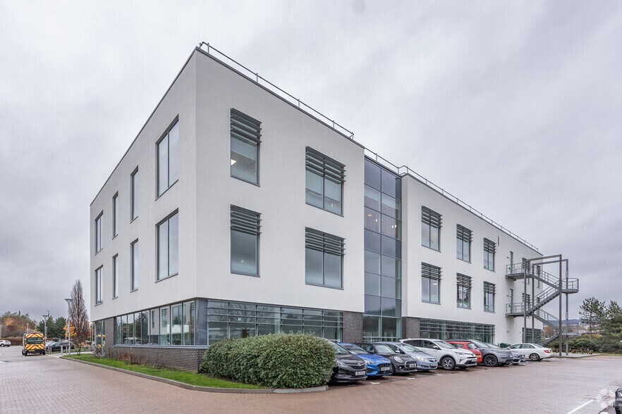 Unit 5220 Delta Way, Brockworth en alquiler - Foto del edificio - Imagen 3 de 3