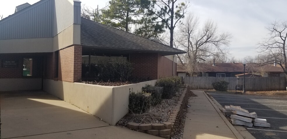 8811 E Reno Ave, Oklahoma City, OK en alquiler - Foto del edificio - Imagen 2 de 7