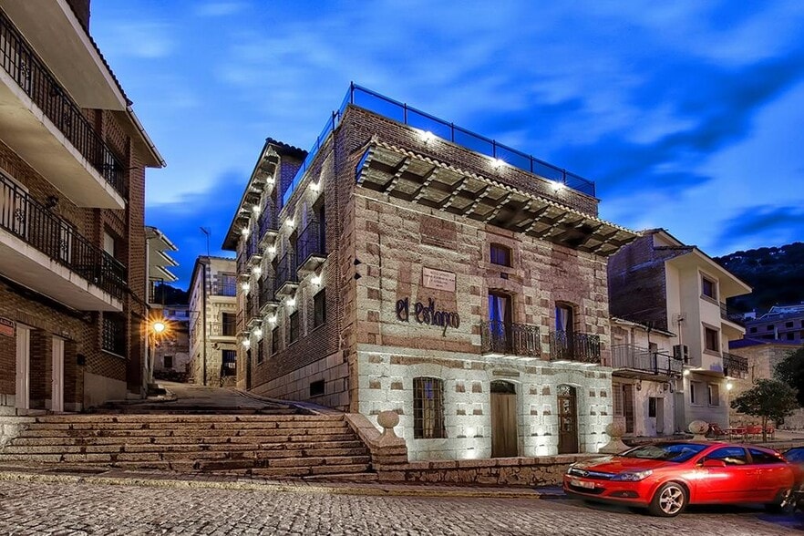 Hotel y hospedaje en El Hoyo de Pinares, Ávila en venta - Foto del interior - Imagen 2 de 30