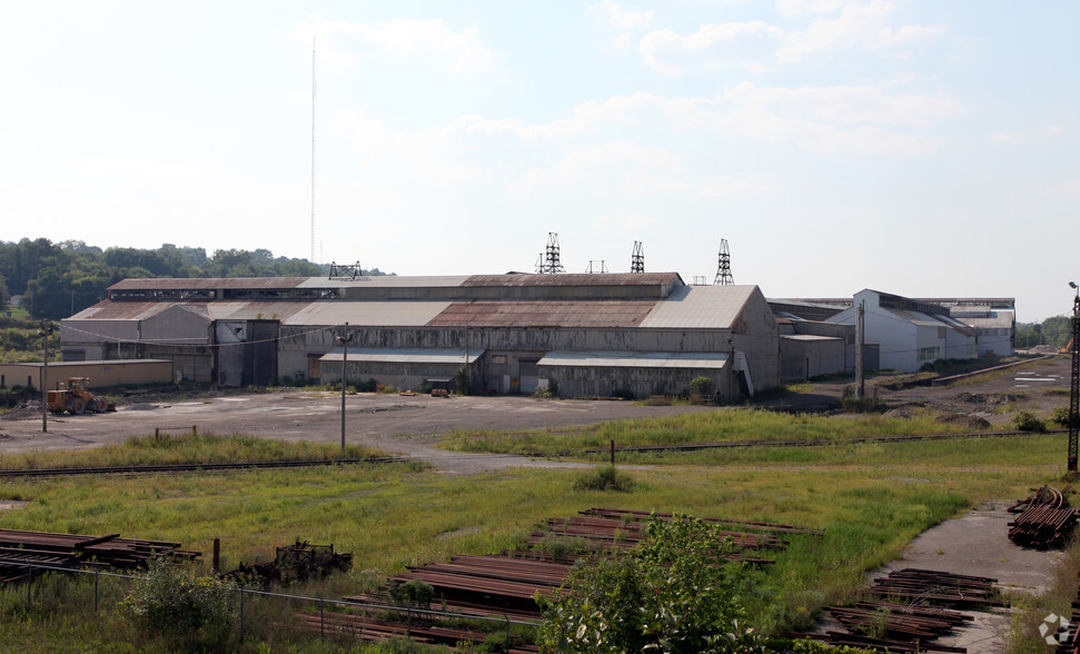 1290 Poland Ave, Youngstown, OH en alquiler - Foto del edificio - Imagen 3 de 10