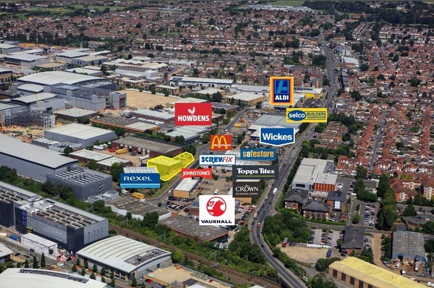 121 Yarmouth Rd, Slough en alquiler - Foto del edificio - Imagen 3 de 6