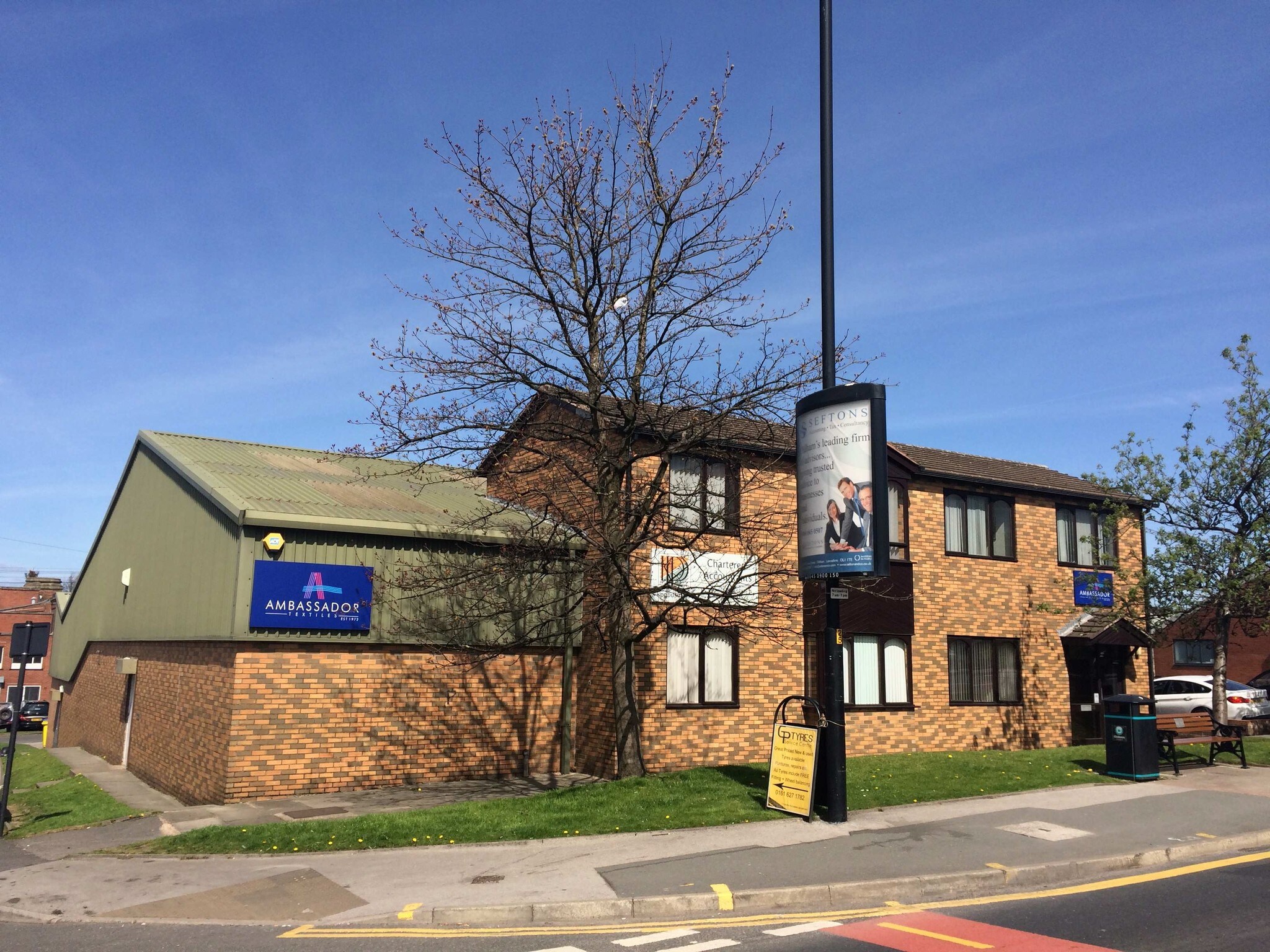 115 Huddersfield Rd, Oldham en alquiler Foto principal- Imagen 1 de 13