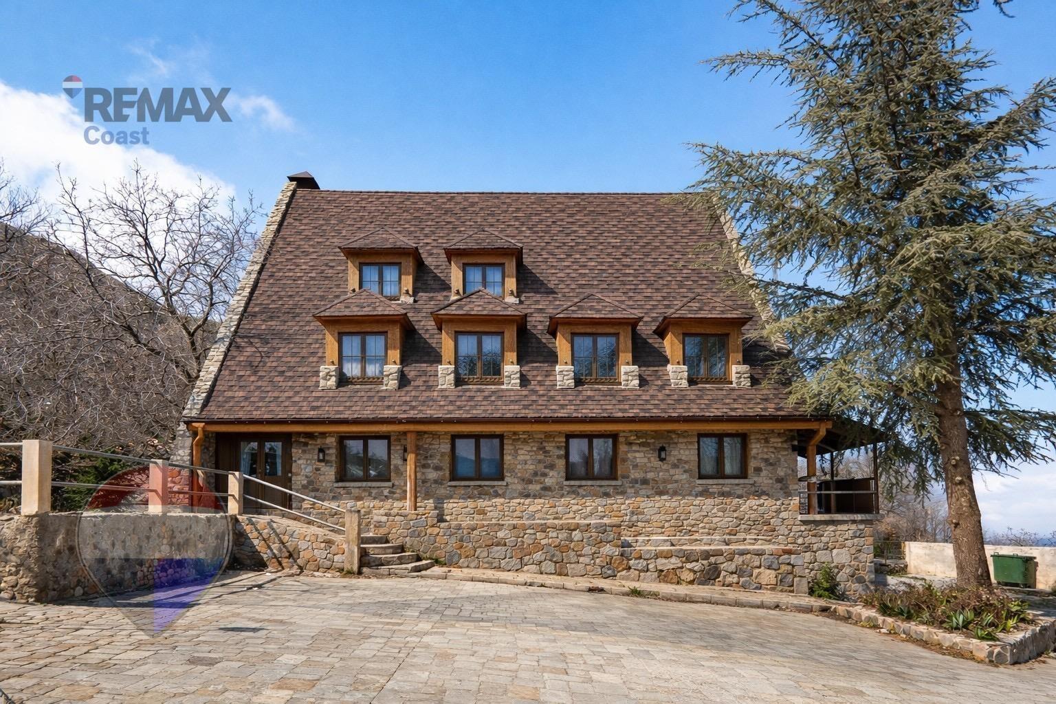 Local en Güéjar Sierra en venta Foto del edificio- Imagen 1 de 51