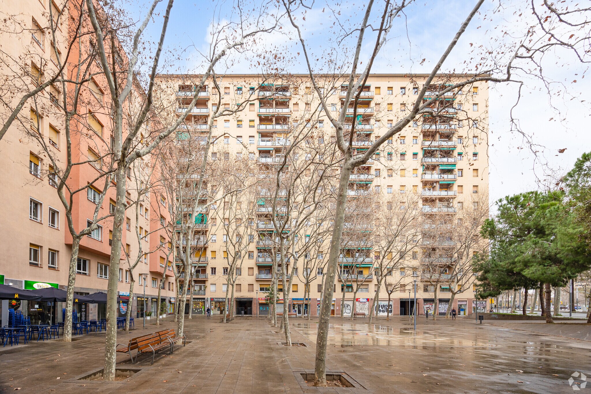 Edificio residencial en Barcelona, Barcelona en venta Foto del edificio- Imagen 1 de 38