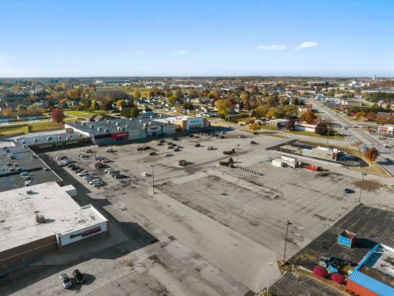 3415 Calumet Ave, Manitowoc, WI en alquiler - Foto del edificio - Imagen 3 de 14