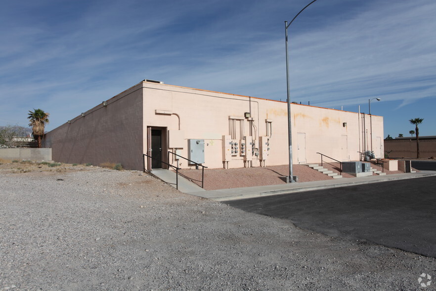 6651 Smoke Ranch Rd, Las Vegas, NV en alquiler - Foto del edificio - Imagen 2 de 2