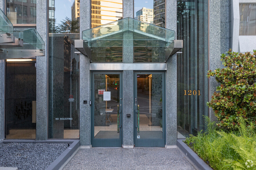 1201 W Pender St, Vancouver, BC en alquiler - Foto del edificio - Imagen 3 de 6