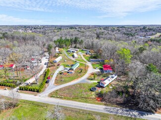 Más detalles de 4697 Roundleaf Rd, Ramseur, NC - Edificio residencial en venta