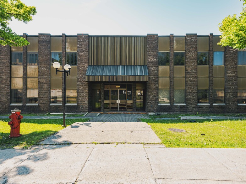 1500 St Legendre O, Montréal, QC en alquiler - Foto del edificio - Imagen 2 de 6