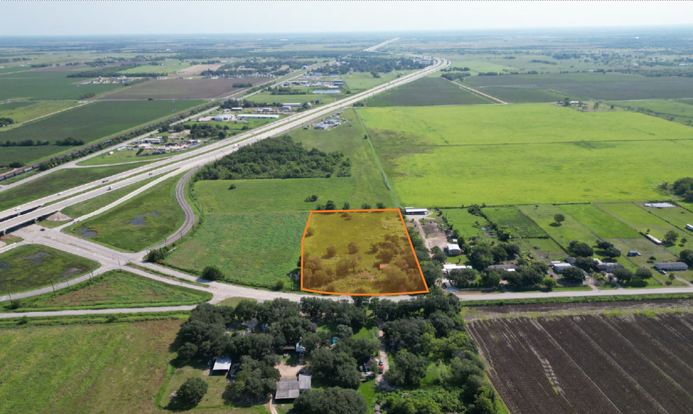 421 FM 360 Road, Beasley, TX en venta - Foto principal - Imagen 1 de 5