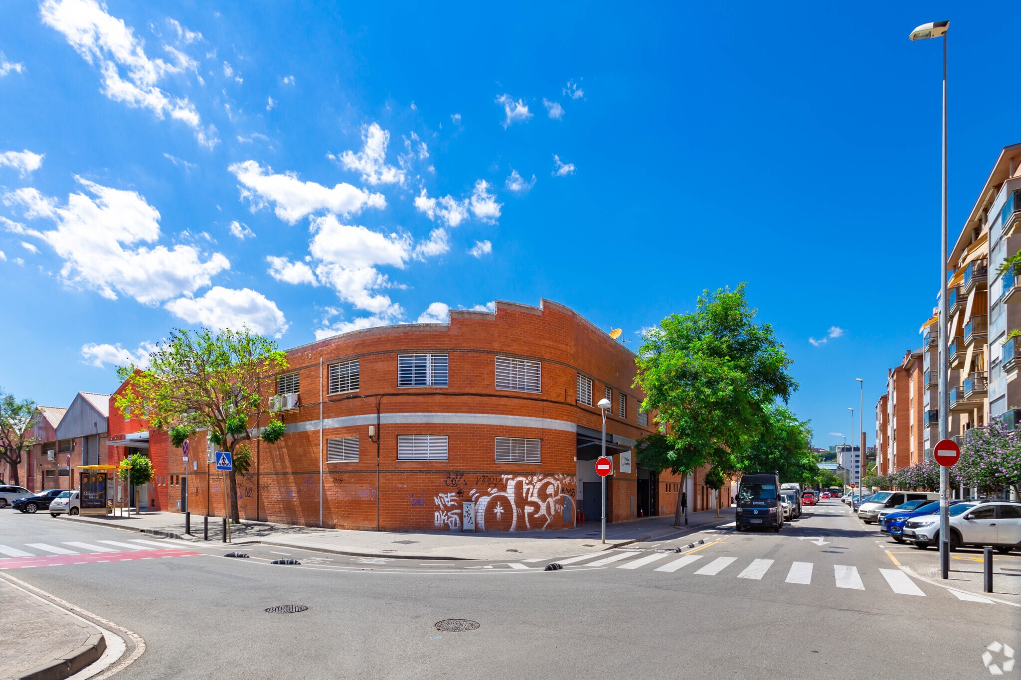 Nave en Cornellà de Llobregat, Barcelona en alquiler Foto del edificio- Imagen 1 de 2