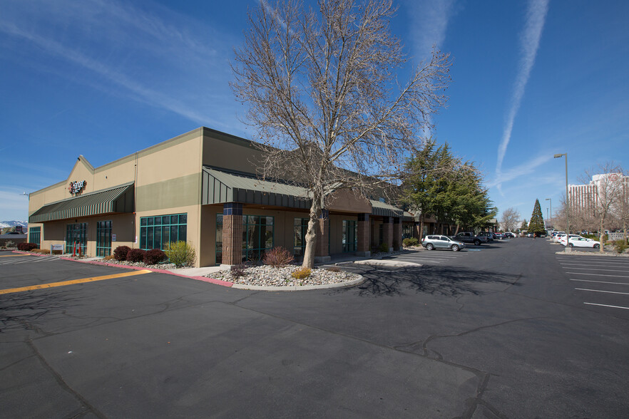 961 Matley Ln, Reno, NV en alquiler - Foto del edificio - Imagen 1 de 4