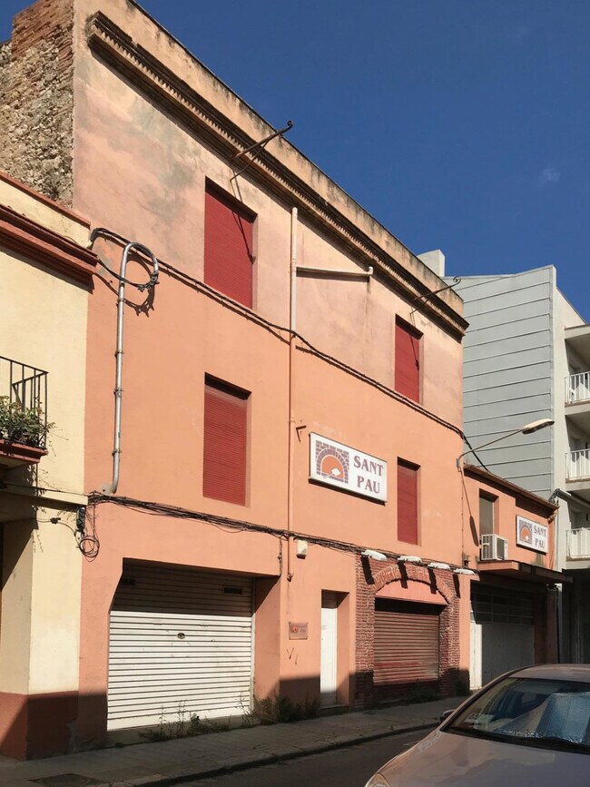 Más detalles de Carrer Sant Pau, 120-122, Figueres - Edificio residencial​ en venta