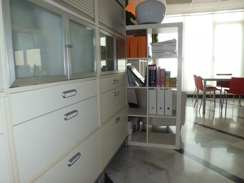 Oficina en El Ejido, Almería en alquiler - Foto principal - Imagen 2 de 8