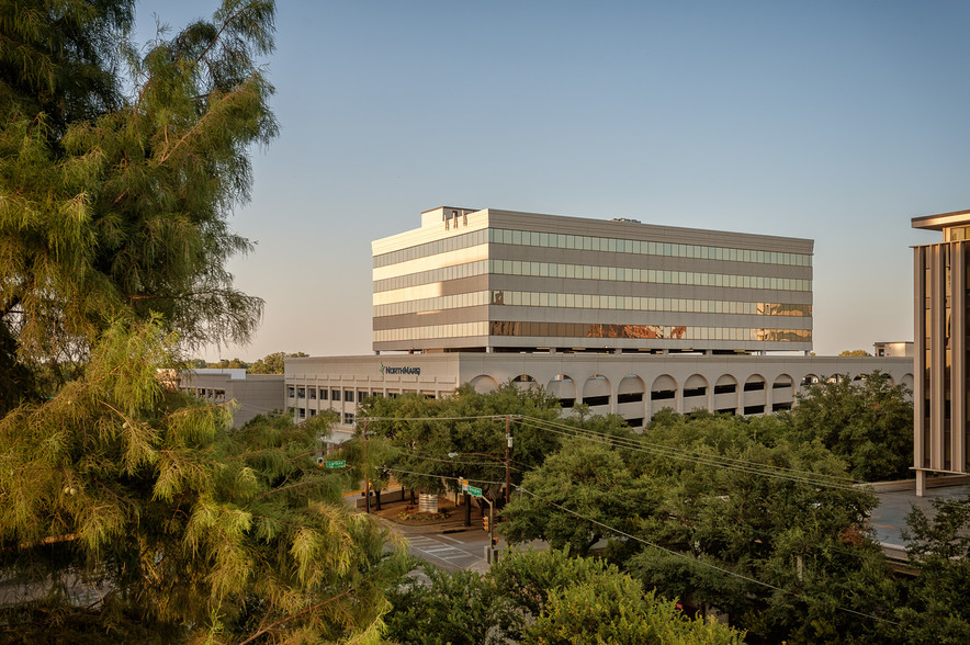 8300 Douglas Ave, Dallas, TX en alquiler - Foto del edificio - Imagen 1 de 6