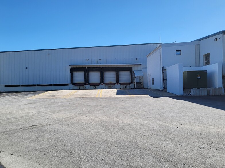 1383 Industrial Blvd, Crossville, TN en alquiler - Foto del edificio - Imagen 2 de 6