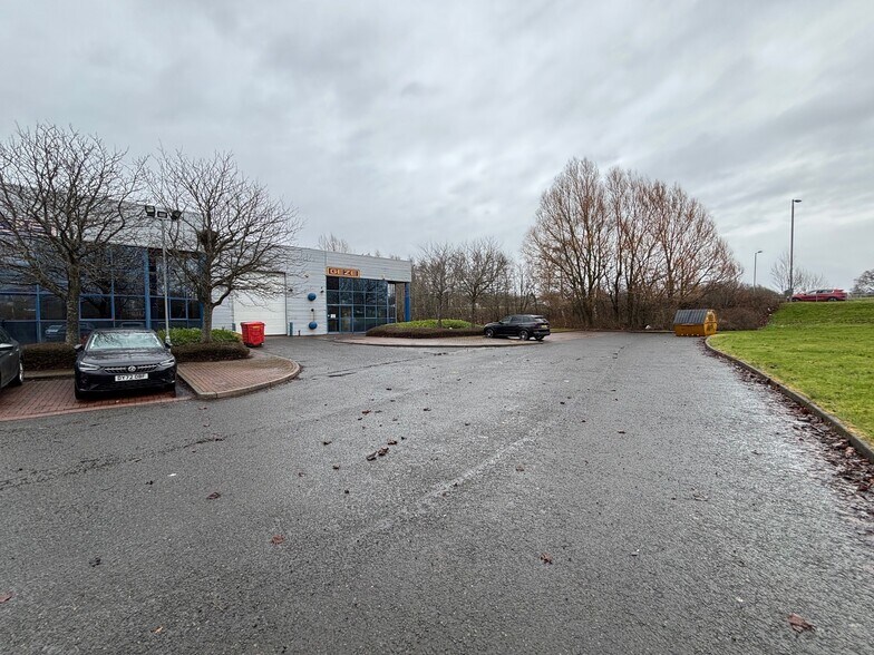 Clydesmill Pl, Glasgow en alquiler - Foto del edificio - Imagen 3 de 9