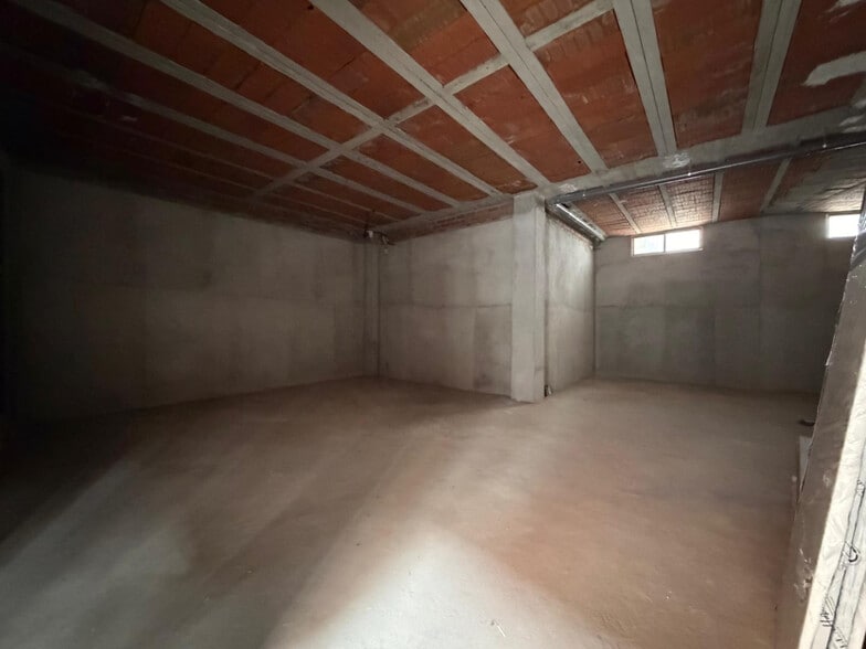 Local en Ávila, Ávila en alquiler - Foto del edificio - Imagen 2 de 3
