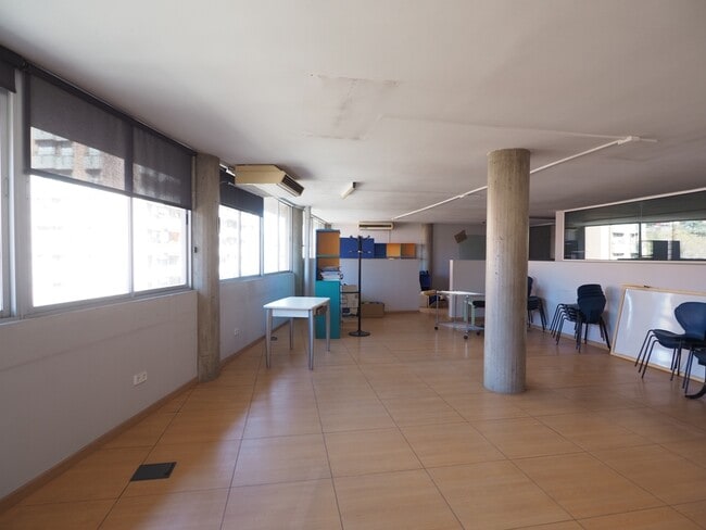 Más detalles de Oficina en alquiler