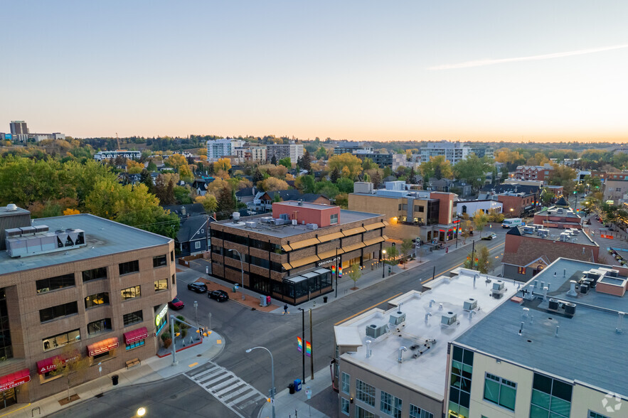 1220 Kensington Rd NW, Calgary, AB en alquiler - Vista aérea - Imagen 3 de 6