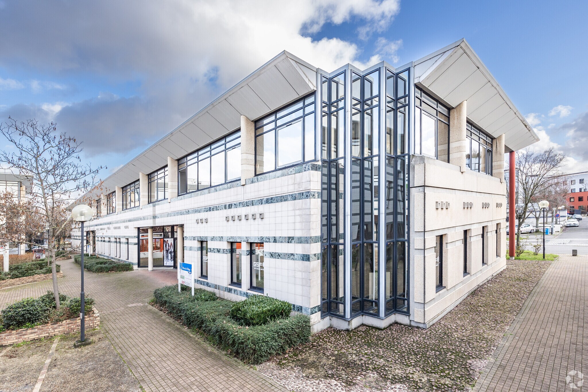 3 Place Du Village, Gennevilliers en venta Foto principal- Imagen 1 de 7