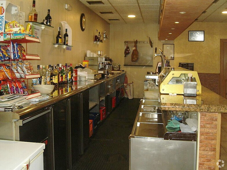 Local en Ávila, Ávila en venta - Foto principal - Imagen 1 de 17