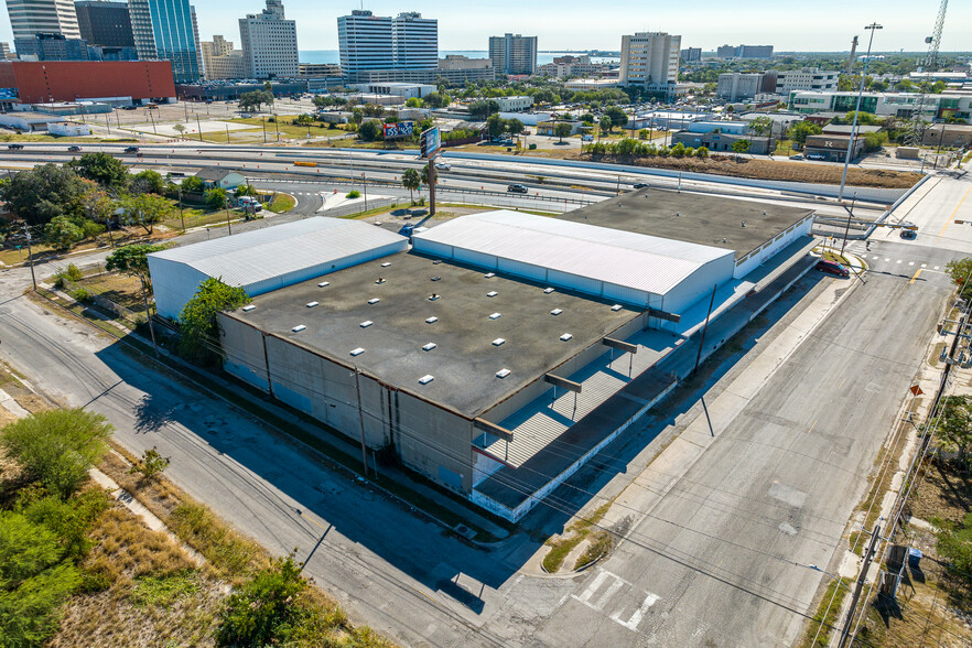 900 N Staples St, Corpus Christi, TX en venta - Foto del edificio - Imagen 3 de 14