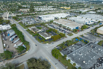 1270 NW 165th St, Miami, FL - vista aérea  vista de mapa - Image1