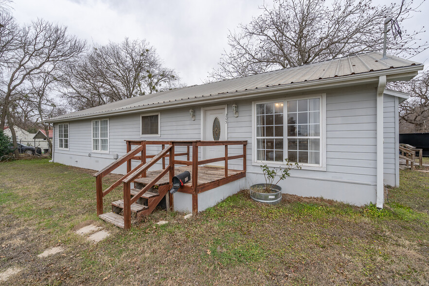 205 E Myrtle Ln, Liberty Hill, TX en venta - Foto del edificio - Imagen 1 de 31