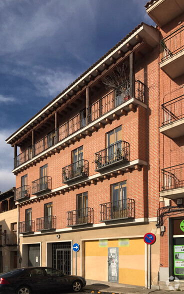 Edificios residenciales en Segovia, Segovia en venta - Foto del edificio - Imagen 2 de 2