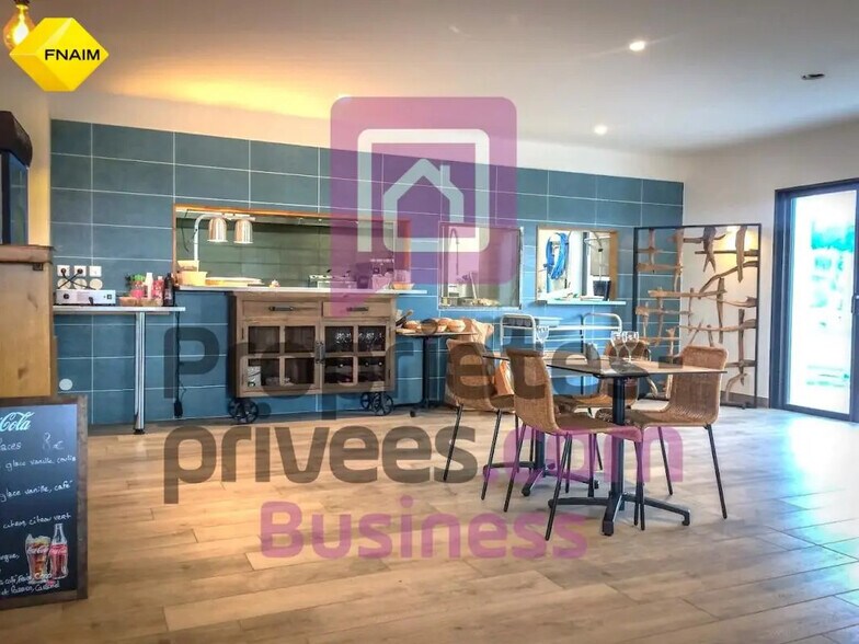 Flex en Vendres en venta - Foto del edificio - Imagen 3 de 6