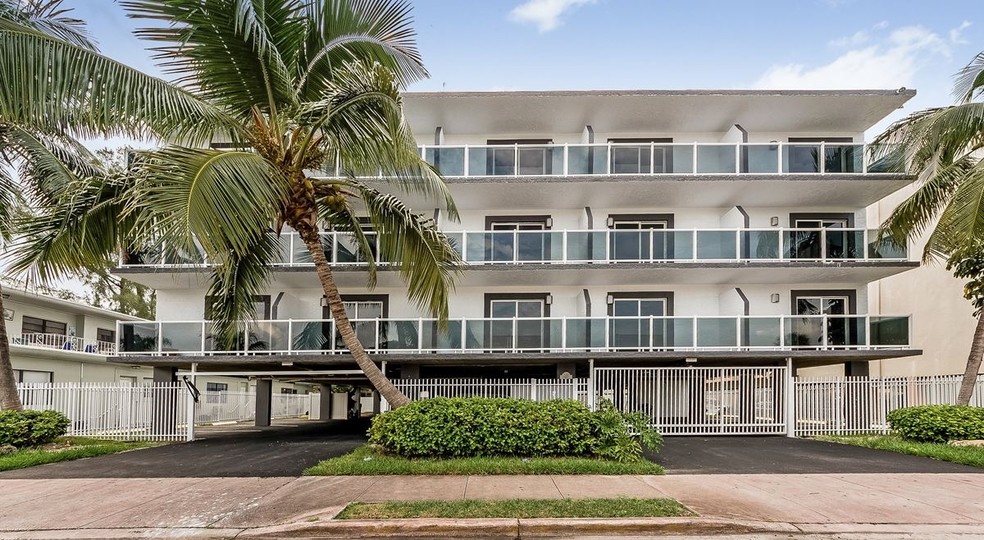 1986 Biarritz Dr, Miami Beach, FL en venta - Foto principal - Imagen 1 de 4