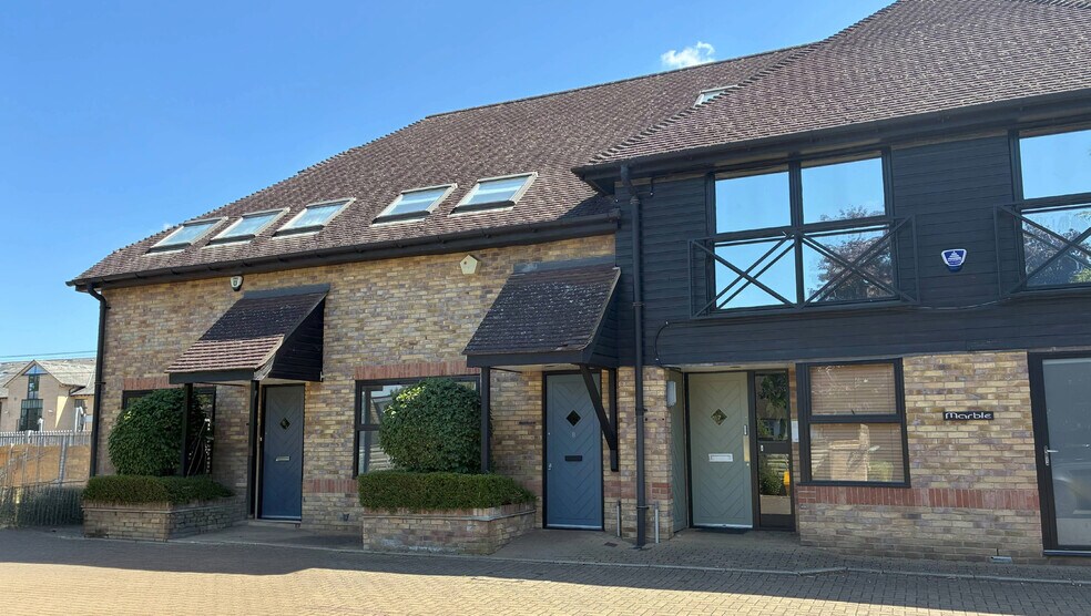 Station Rd, Great Shelford en venta - Foto del edificio - Imagen 3 de 8