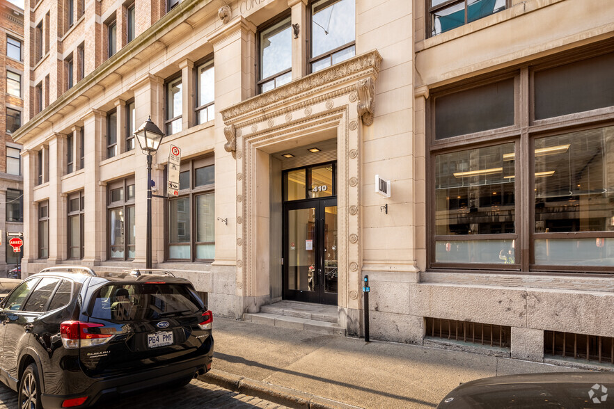 410 Rue Saint-Nicolas, Montréal, QC en alquiler - Foto del edificio - Imagen 3 de 6