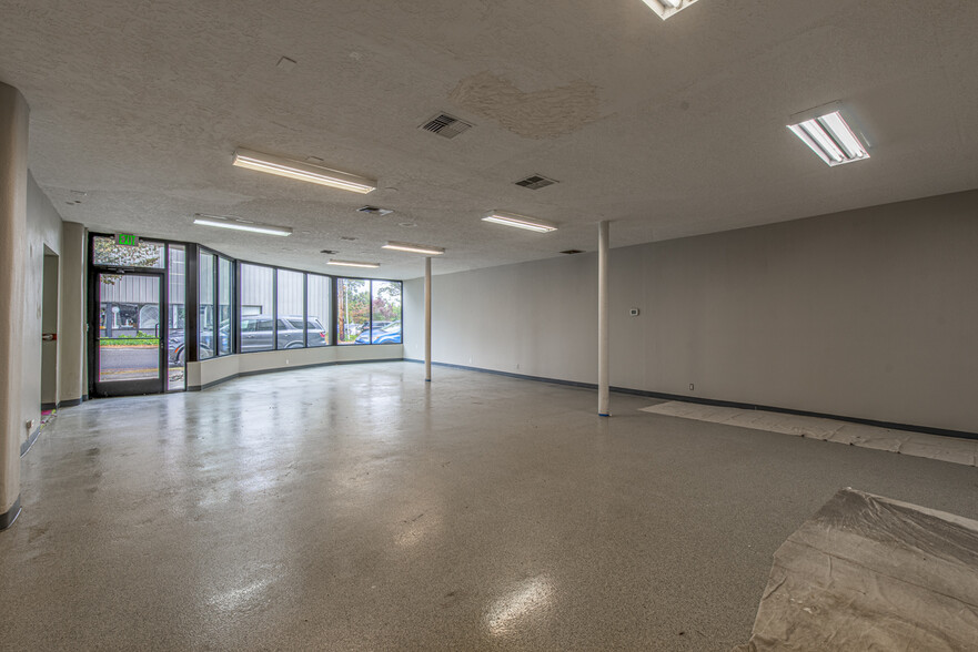 960-990 Commercial St SE, Salem, OR en alquiler - Foto del interior - Imagen 2 de 7