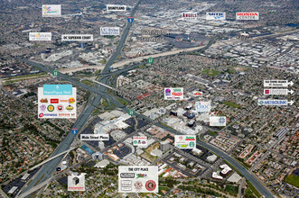 2670 N Main St, Santa Ana, CA - VISTA AÉREA  vista de mapa