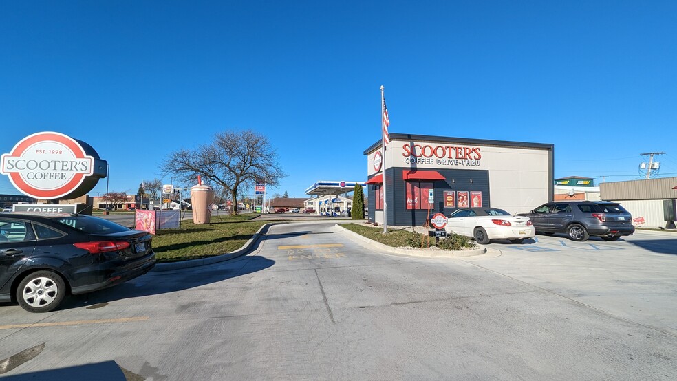 100 Family Fare, Nappanee, IN en venta - Foto del edificio - Imagen 2 de 5