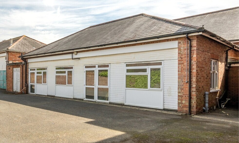 42 London Rd, Hailsham en alquiler - Foto del edificio - Imagen 1 de 5