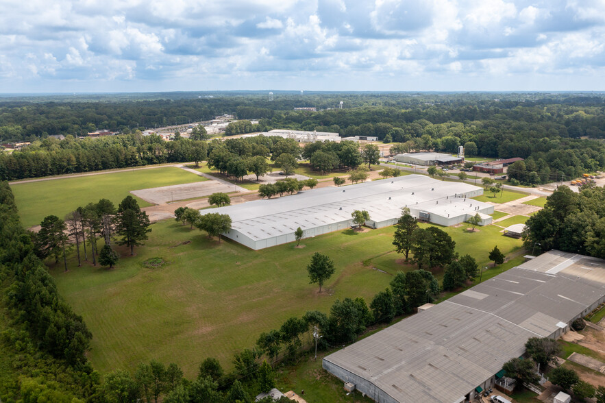 212 Industrial Park Rd, Starkville, MS en alquiler - Foto del edificio - Imagen 3 de 7