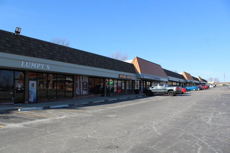 1461-1505 E 151st St, Olathe, KS en alquiler - Foto del edificio - Imagen 1 de 5