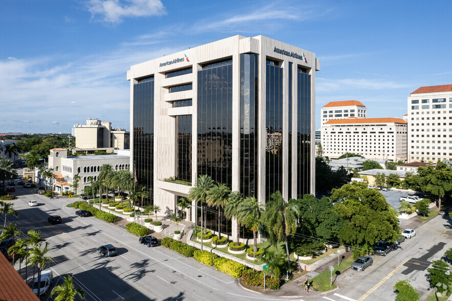 901 Ponce de Leon Blvd, Coral Gables, FL en alquiler - Foto principal - Imagen 1 de 10