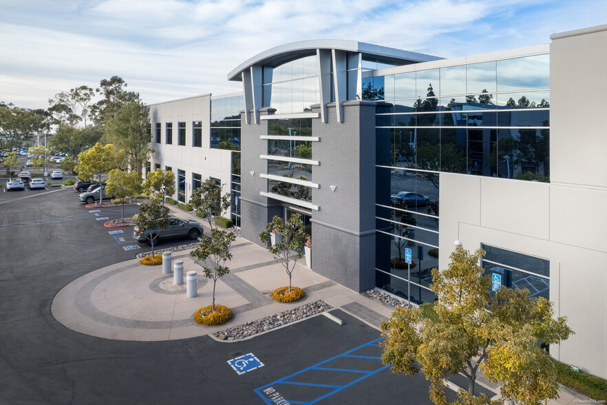 15378 Avenue of Science, San Diego, CA en alquiler - Foto del edificio - Imagen 1 de 19