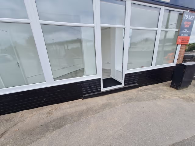 Victoria Rd, Horley en alquiler Foto del edificio- Imagen 1 de 4