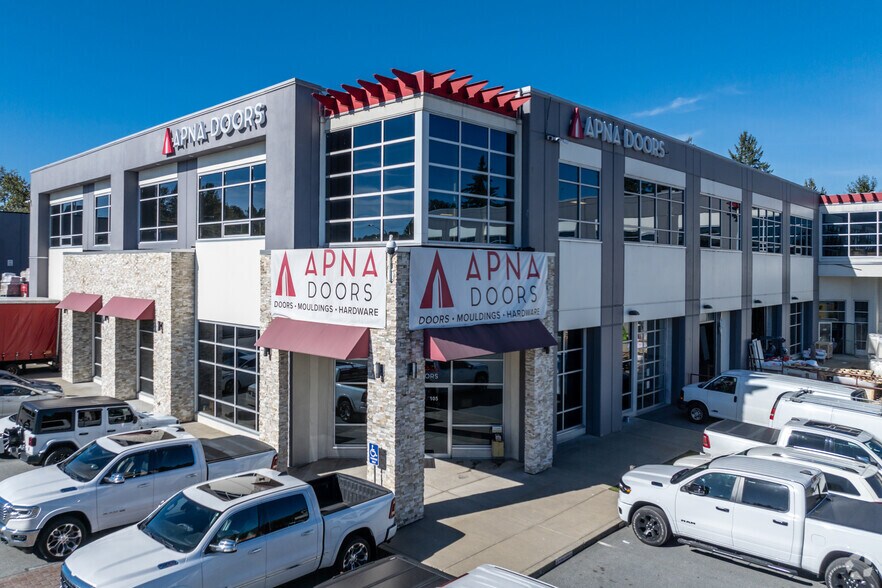 8433 132 St, Surrey, BC en alquiler - Foto principal - Imagen 3 de 5