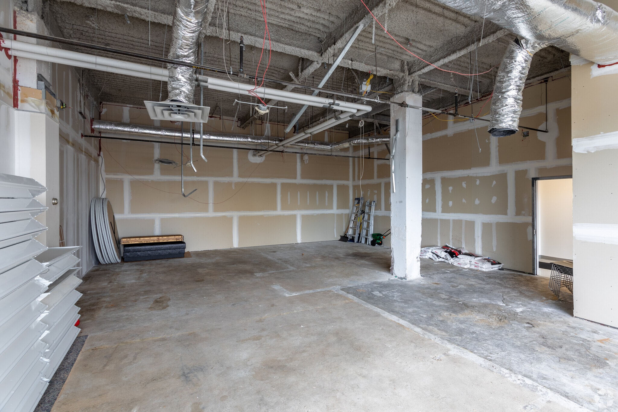 75 S Broadway, White Plains, NY en alquiler Foto del interior- Imagen 1 de 9