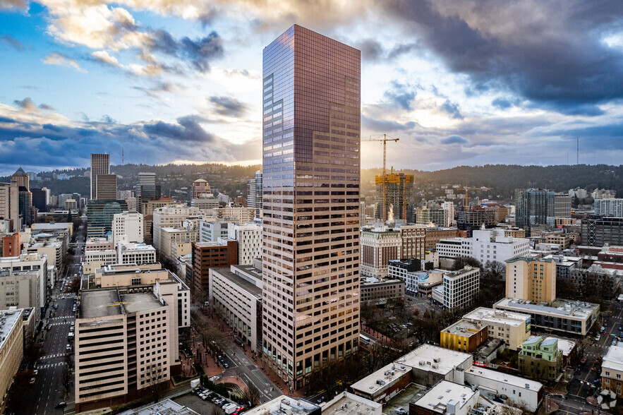 111 SW 5th Ave, Portland, OR en alquiler - Foto del edificio - Imagen 1 de 4