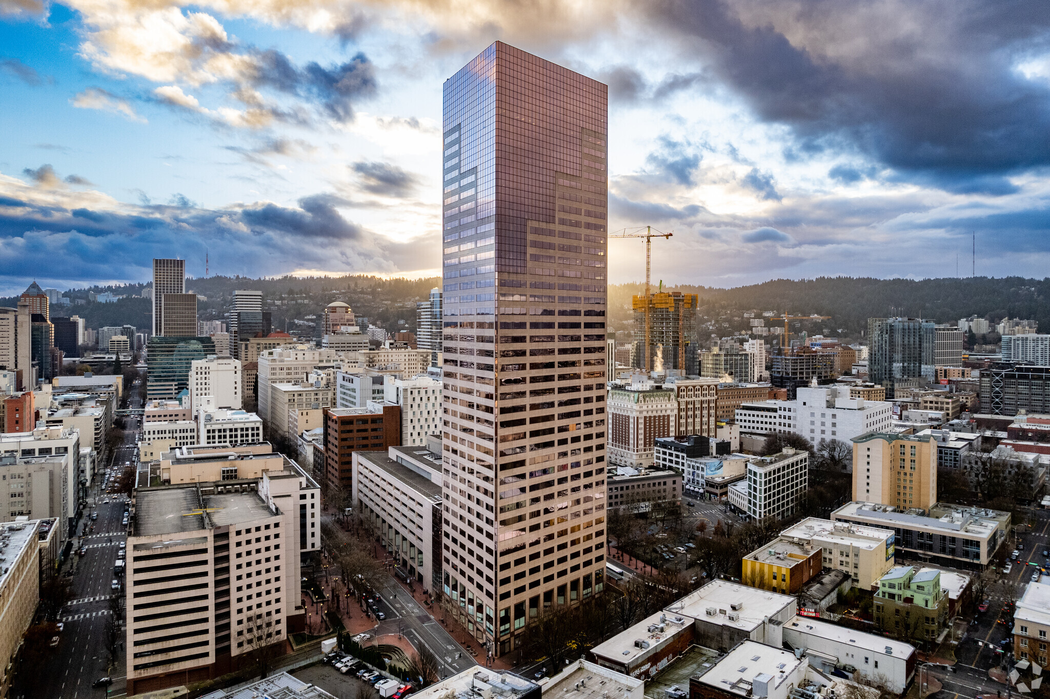 111 SW 5th Ave, Portland, OR en alquiler Foto del edificio- Imagen 1 de 5